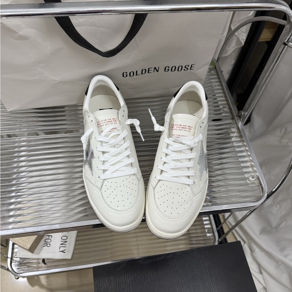 Golden Goose BallStar Sneaker - Picture 2 of 9